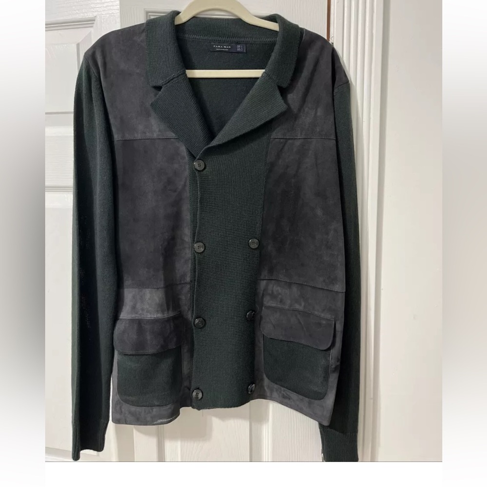 Zara Men's Cardigan in Dark Green and Gray